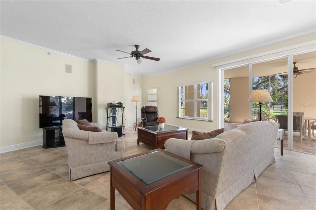 For Sale: $495,000 (3 beds, 2 baths, 2008 Square Feet)