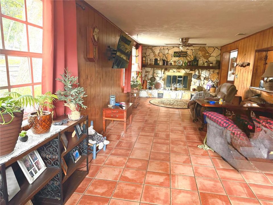 En Venta: $259,900 (2 camas, 2 baños, 1542 Pies cuadrados)