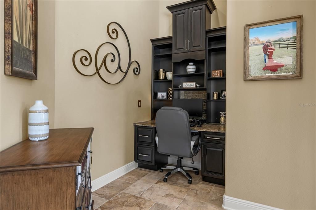 For Sale: $1,095,000 (4 beds, 4 baths, 3398 Square Feet)