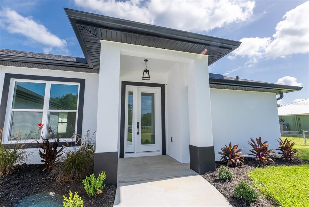 For Sale: $349,000 (3 beds, 2 baths, 1439 Square Feet)