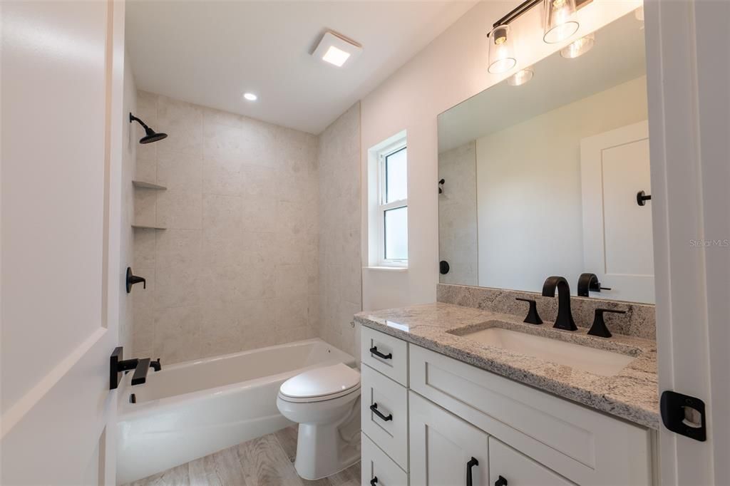 For Sale: $349,000 (3 beds, 2 baths, 1439 Square Feet)