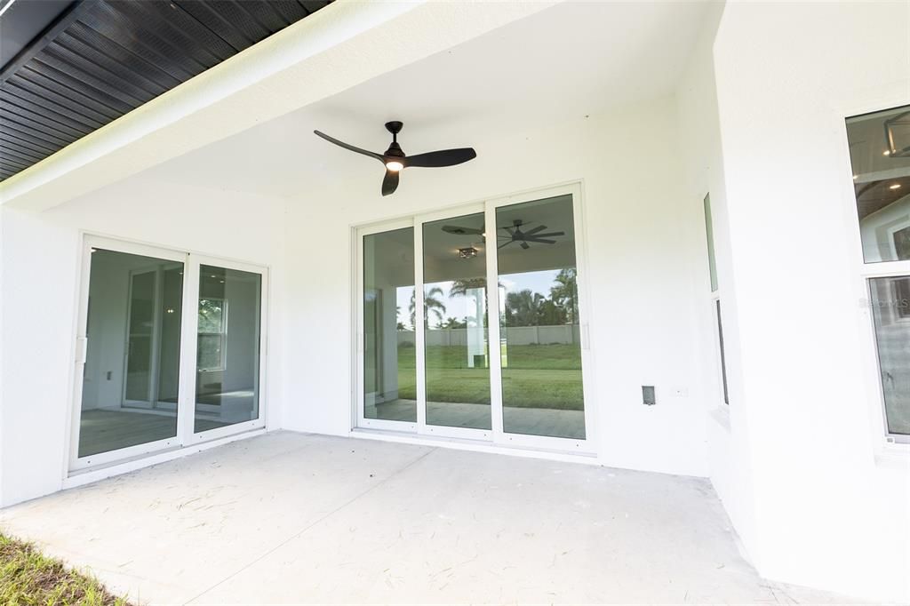 For Sale: $349,000 (3 beds, 2 baths, 1439 Square Feet)