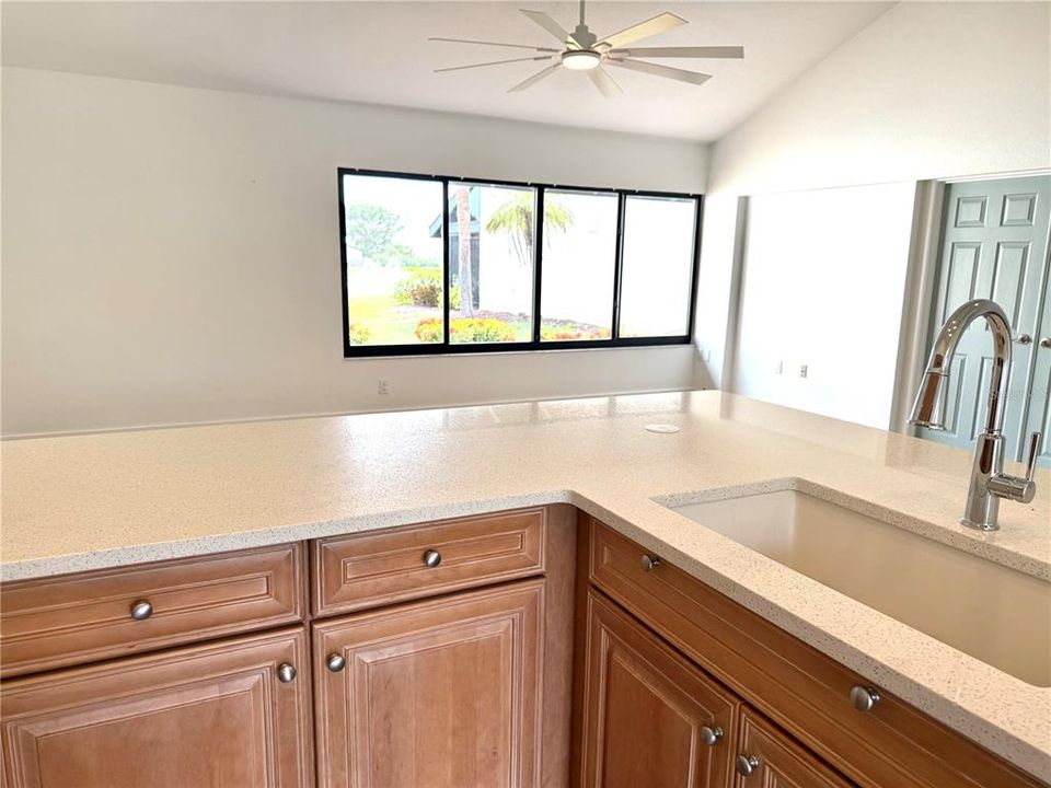 En Venta: $425,000 (2 camas, 2 baños, 1574 Pies cuadrados)