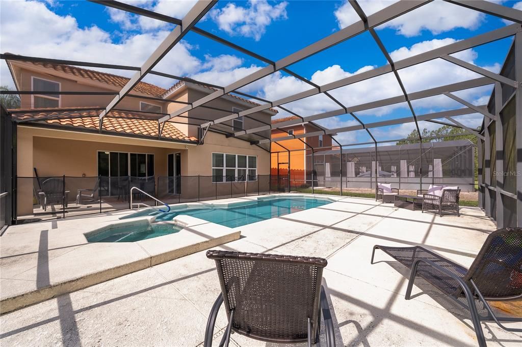 En Venta: $509,900 (6 camas, 5 baños, 3579 Pies cuadrados)