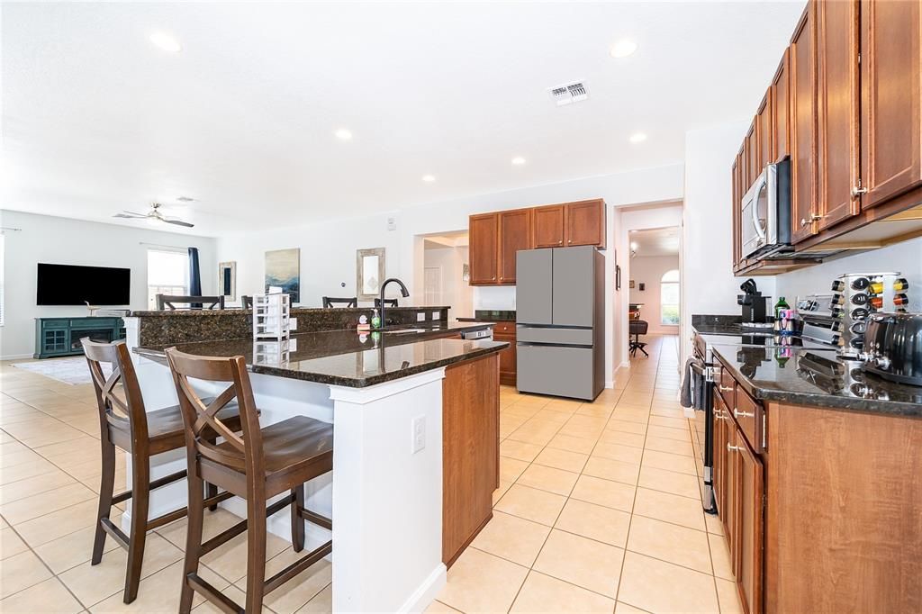 En Venta: $509,900 (6 camas, 5 baños, 3579 Pies cuadrados)