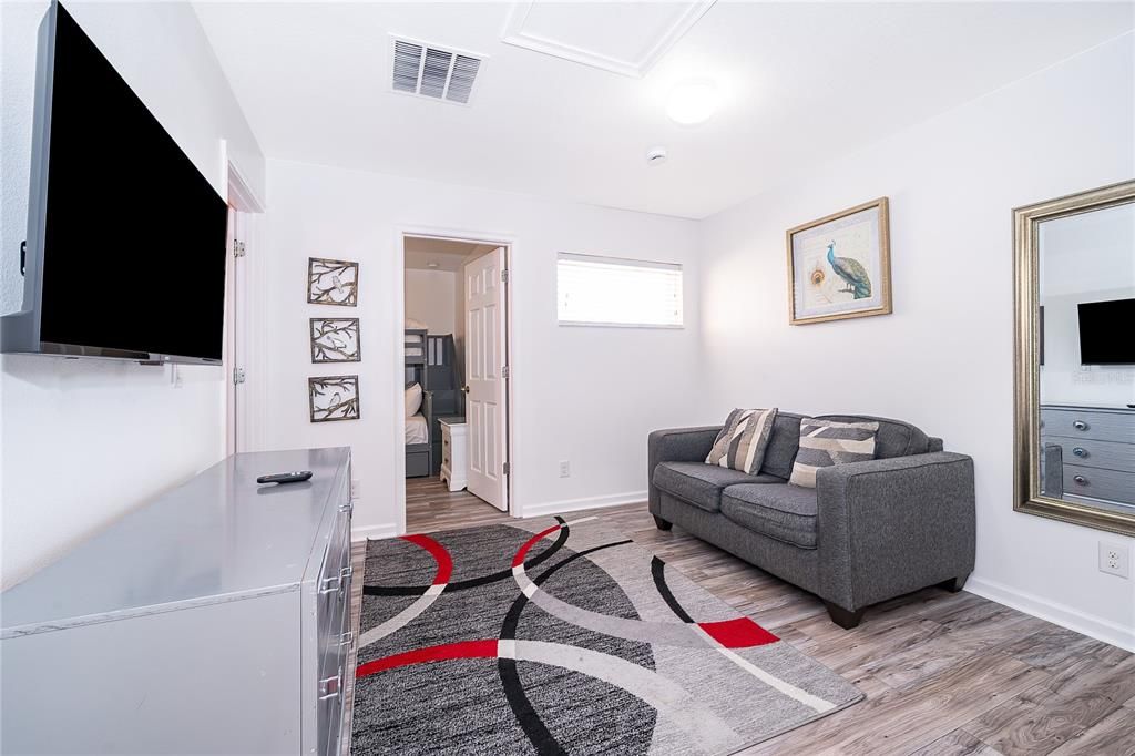 En Venta: $509,900 (6 camas, 5 baños, 3579 Pies cuadrados)
