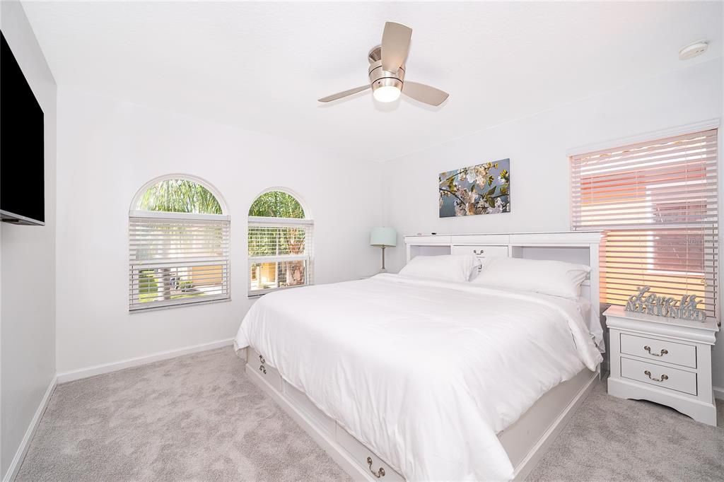 En Venta: $509,900 (6 camas, 5 baños, 3579 Pies cuadrados)