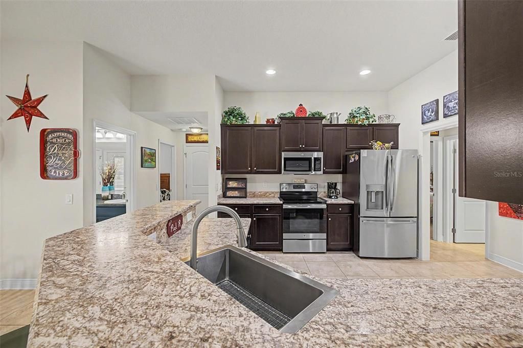 For Sale: $698,000 (4 beds, 3 baths, 2287 Square Feet)