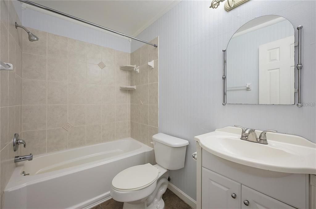 В аренду: $1,700 (2 спален, 2 ванн, 967 Квадратных фут)