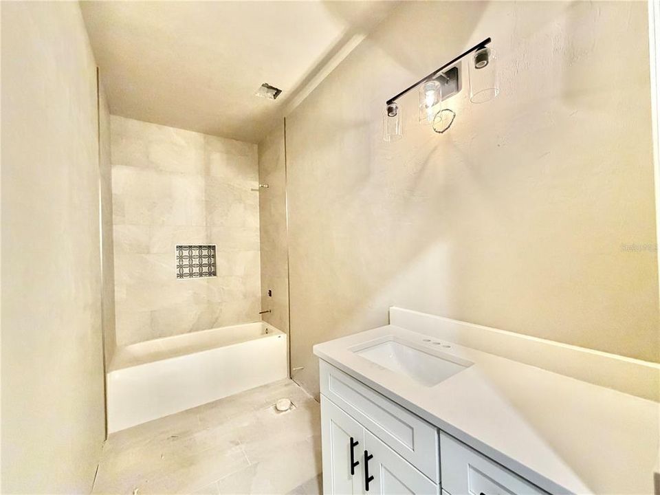На продажу: $446,900 (4 спален, 3 ванн, 1947 Квадратных фут)