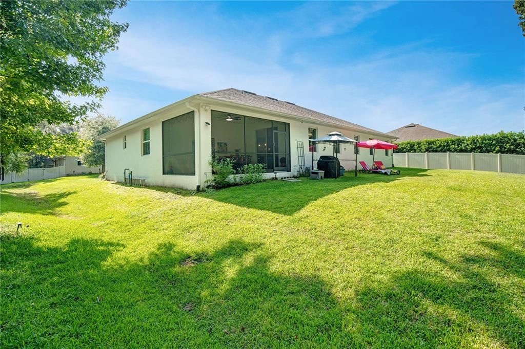 Activo con contrato: $539,900 (4 camas, 3 baños, 2370 Pies cuadrados)