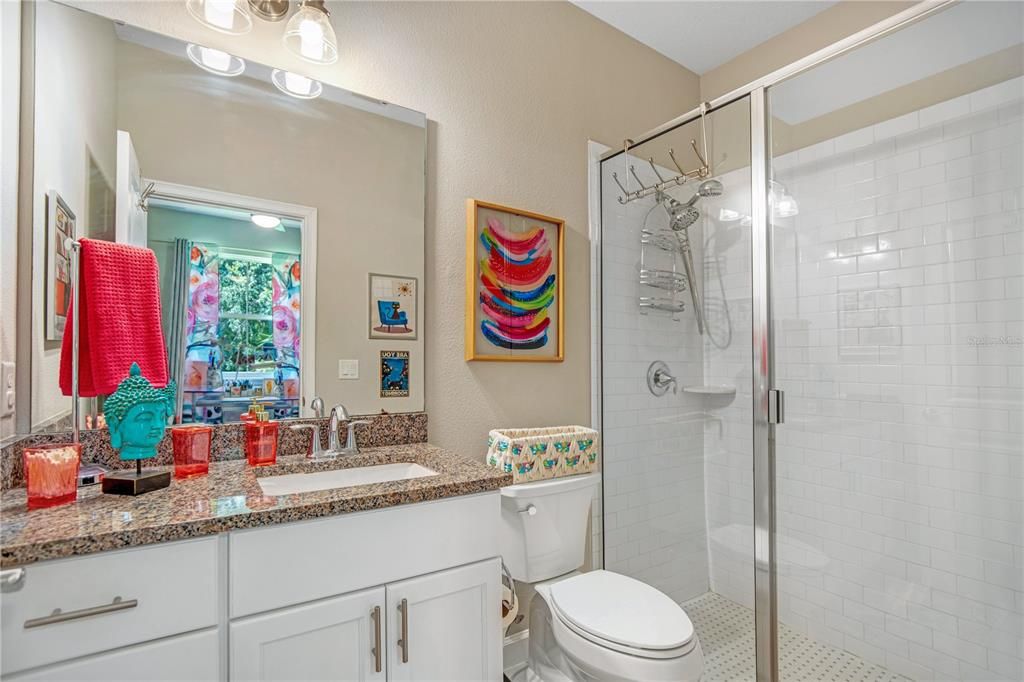 Activo con contrato: $539,900 (4 camas, 3 baños, 2370 Pies cuadrados)