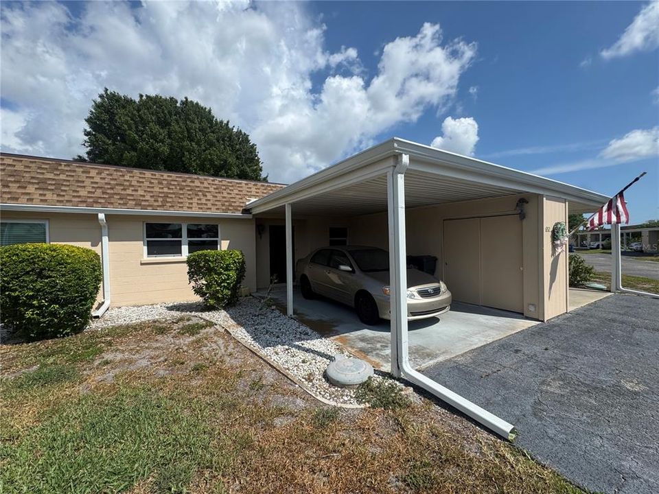 For Sale: $99,000 (2 beds, 1 baths, 1044 Square Feet)