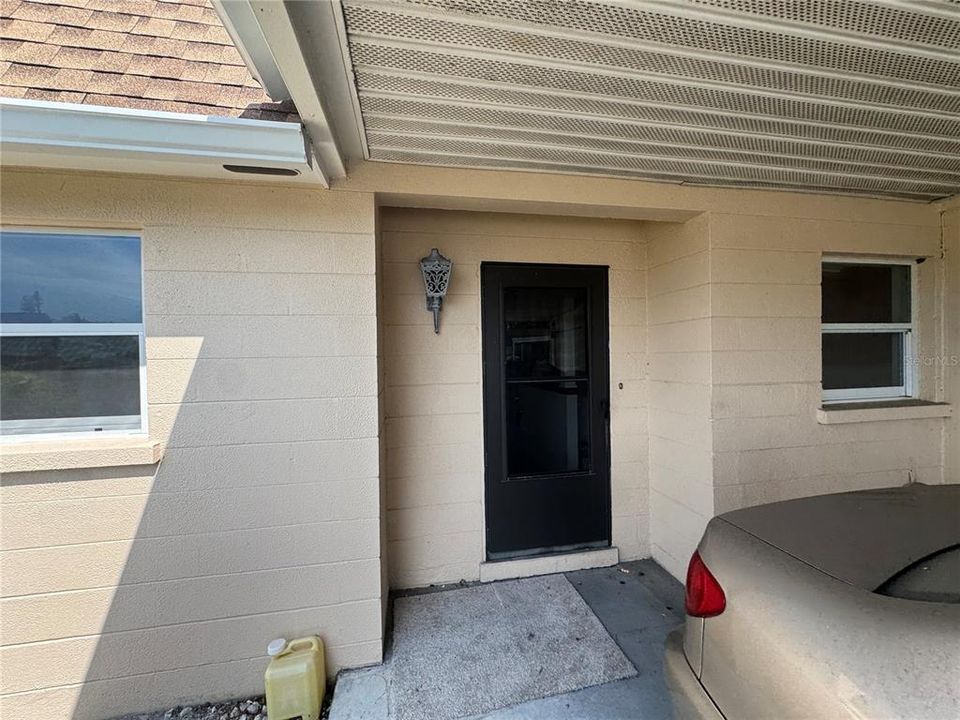 For Sale: $99,000 (2 beds, 1 baths, 1044 Square Feet)