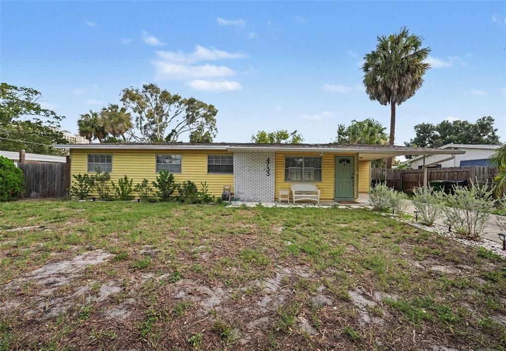 En Venta: $349,900 (4 camas, 2 baños, 1152 Pies cuadrados)