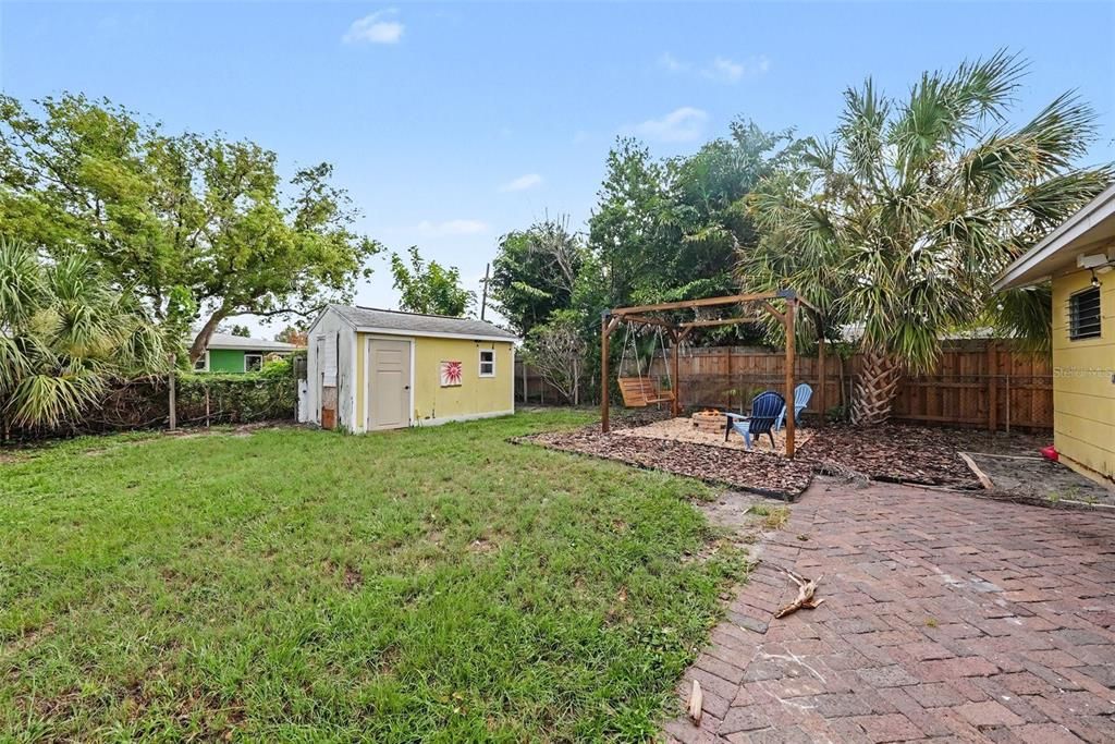 En Venta: $349,900 (4 camas, 2 baños, 1152 Pies cuadrados)