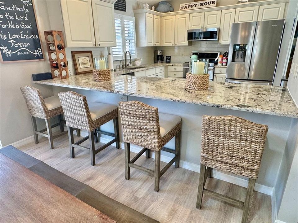 For Sale: $414,900 (3 beds, 2 baths, 1407 Square Feet)