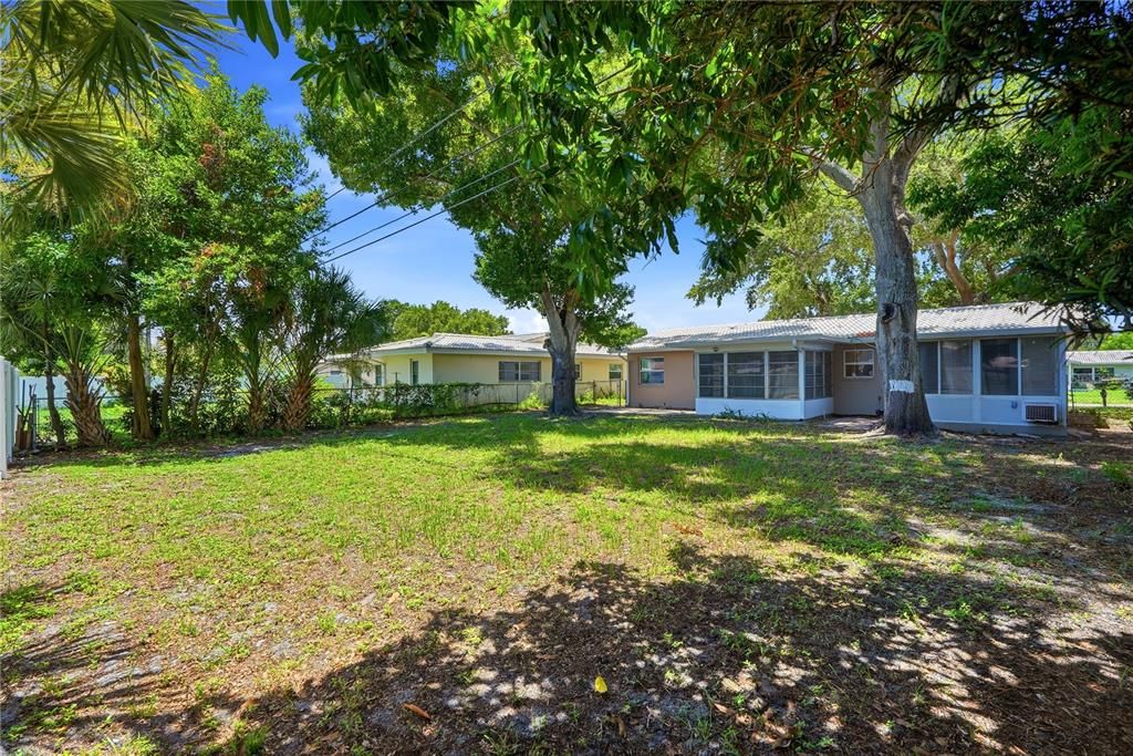 En Venta: $252,000 (2 camas, 1 baños, 918 Pies cuadrados)