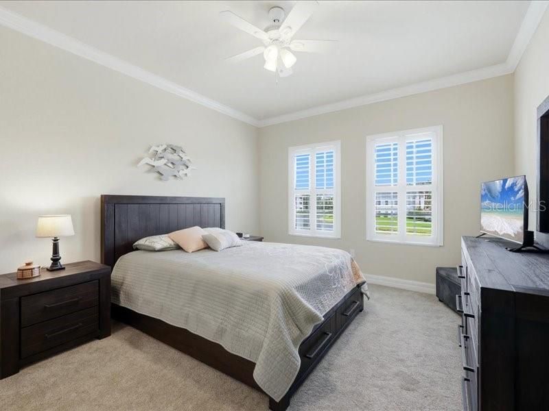 For Sale: $330,000 (2 beds, 2 baths, 1527 Square Feet)