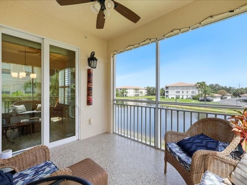 For Sale: $330,000 (2 beds, 2 baths, 1527 Square Feet)