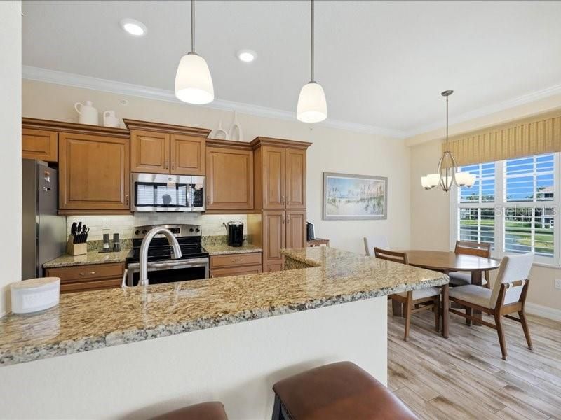For Sale: $330,000 (2 beds, 2 baths, 1527 Square Feet)