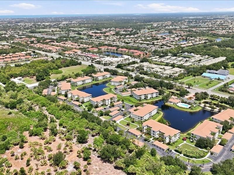 For Sale: $330,000 (2 beds, 2 baths, 1527 Square Feet)