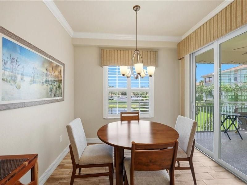 For Sale: $330,000 (2 beds, 2 baths, 1527 Square Feet)
