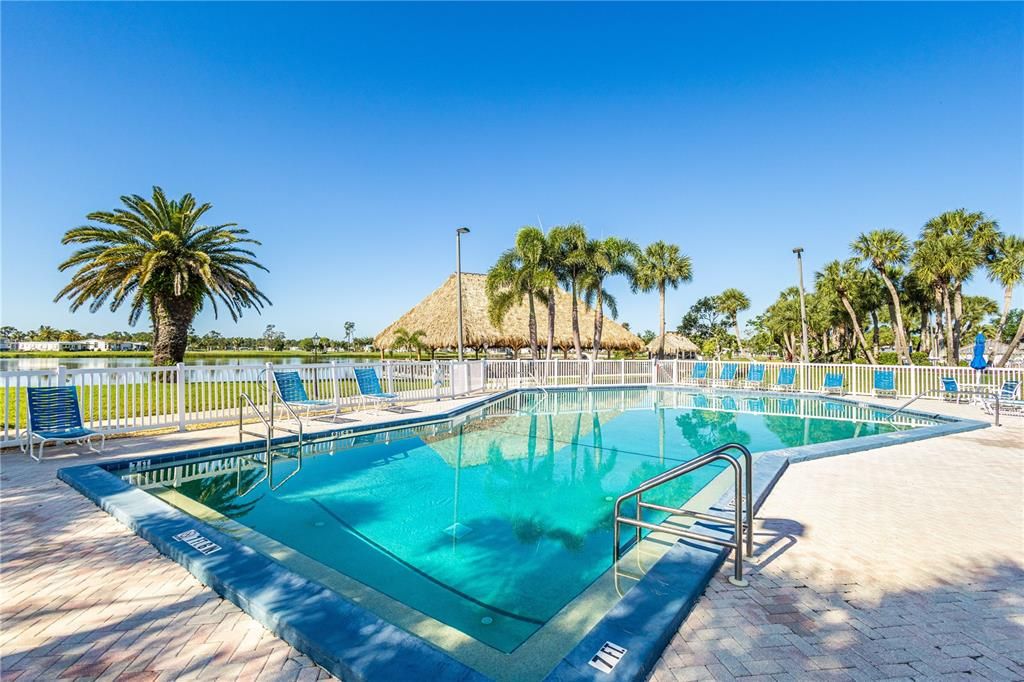 For Sale: $165,000 (2 beds, 2 baths, 1122 Square Feet)