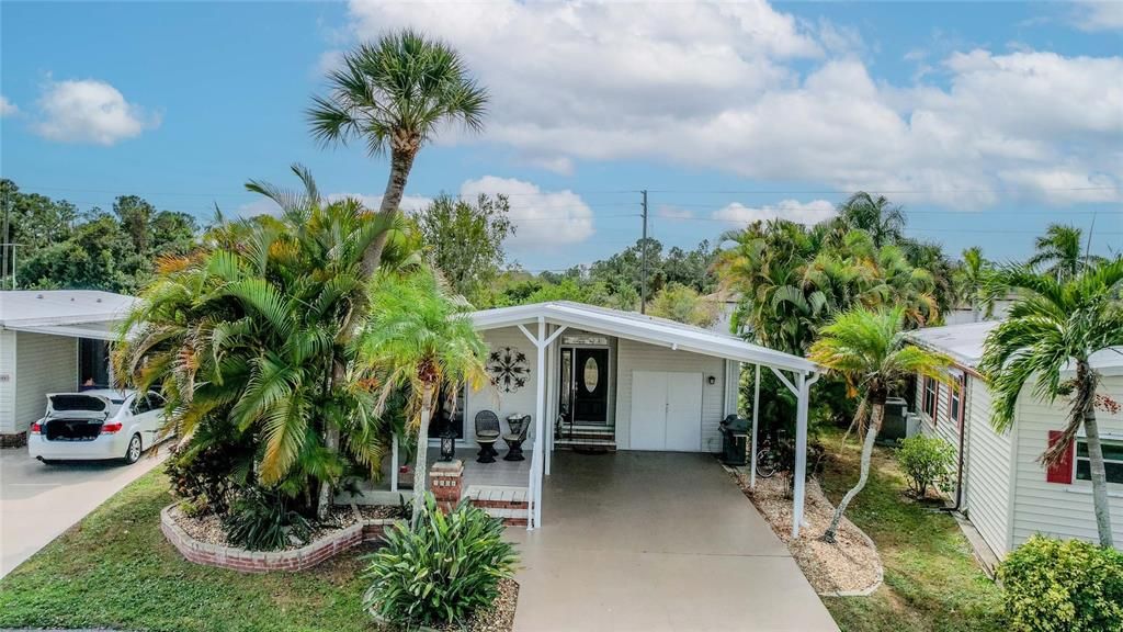 For Sale: $165,000 (2 beds, 2 baths, 1122 Square Feet)