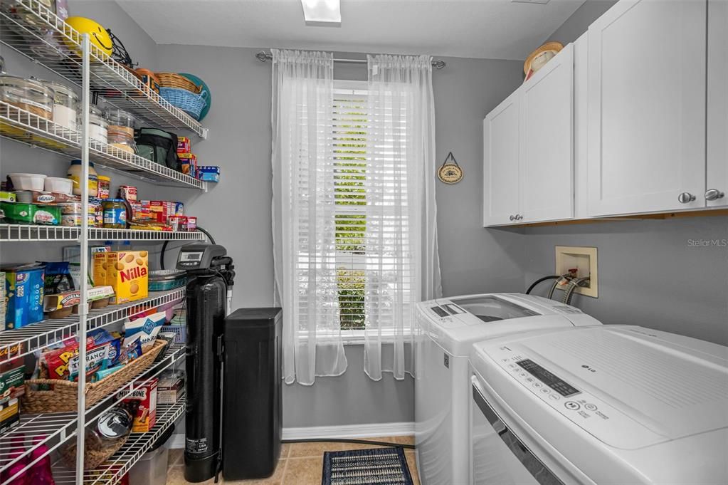 For Sale: $355,000 (3 beds, 2 baths, 1530 Square Feet)