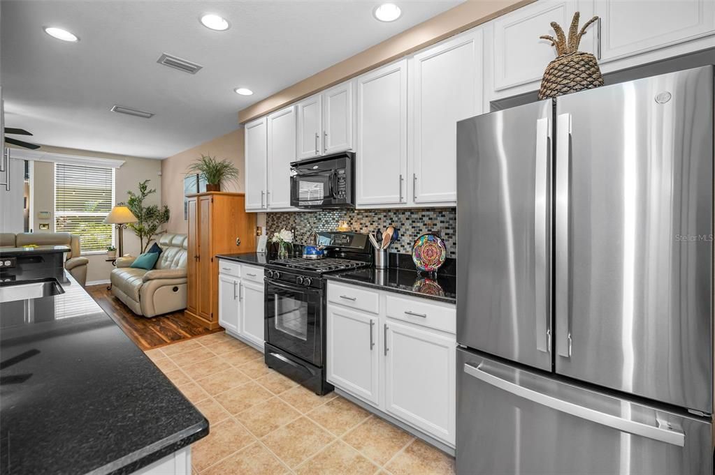 For Sale: $355,000 (3 beds, 2 baths, 1530 Square Feet)