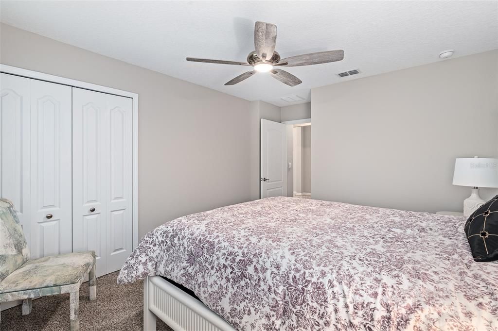 For Rent: $2,700 (4 beds, 2 baths, 1986 Square Feet)