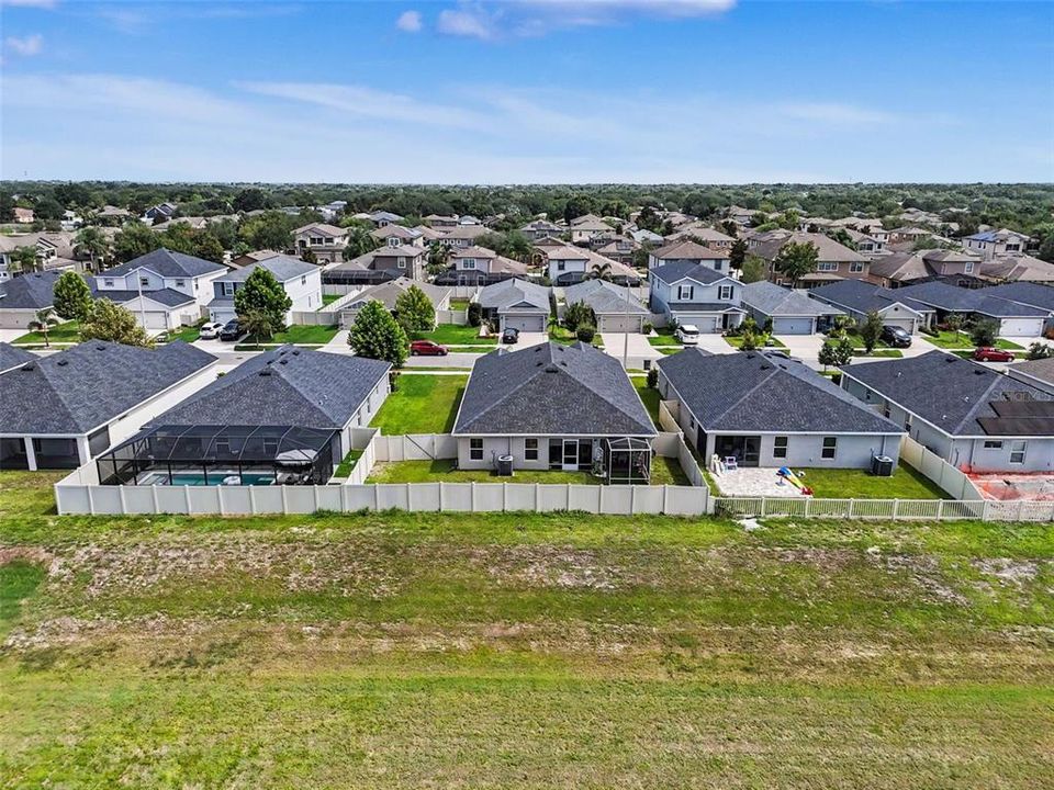 На продажу: $379,000 (3 спален, 2 ванн, 1990 Квадратных фут)