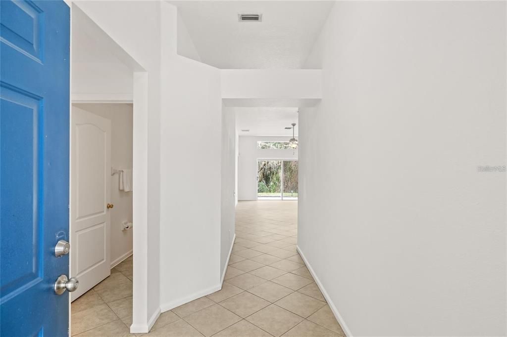В аренду: $2,425 (3 спален, 2 ванн, 1525 Квадратных фут)
