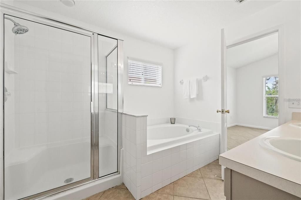 В аренду: $2,425 (3 спален, 2 ванн, 1525 Квадратных фут)