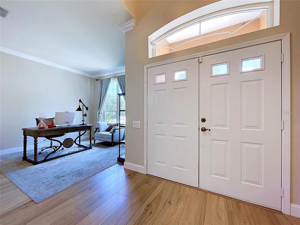 For Sale: $549,000 (4 beds, 2 baths, 2534 Square Feet)