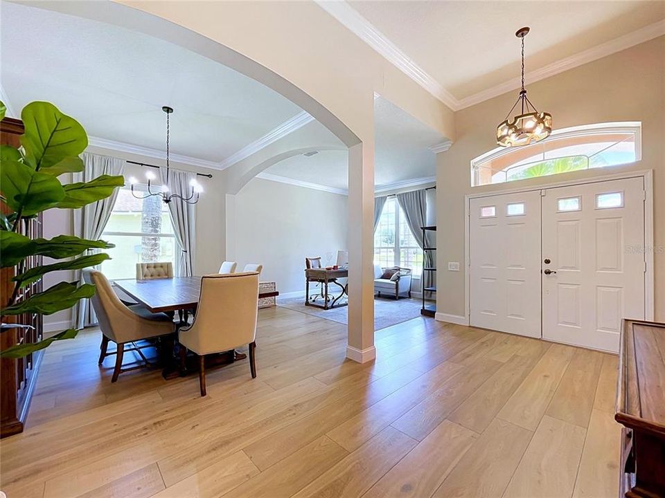 For Sale: $549,000 (4 beds, 2 baths, 2534 Square Feet)
