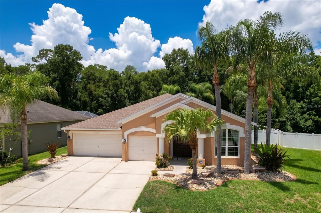 For Sale: $549,000 (4 beds, 2 baths, 2534 Square Feet)