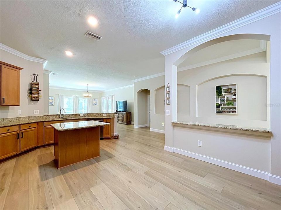 For Sale: $549,000 (4 beds, 2 baths, 2534 Square Feet)