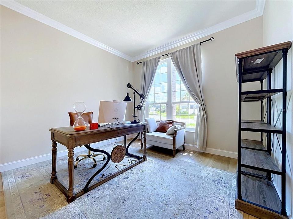 For Sale: $549,000 (4 beds, 2 baths, 2534 Square Feet)