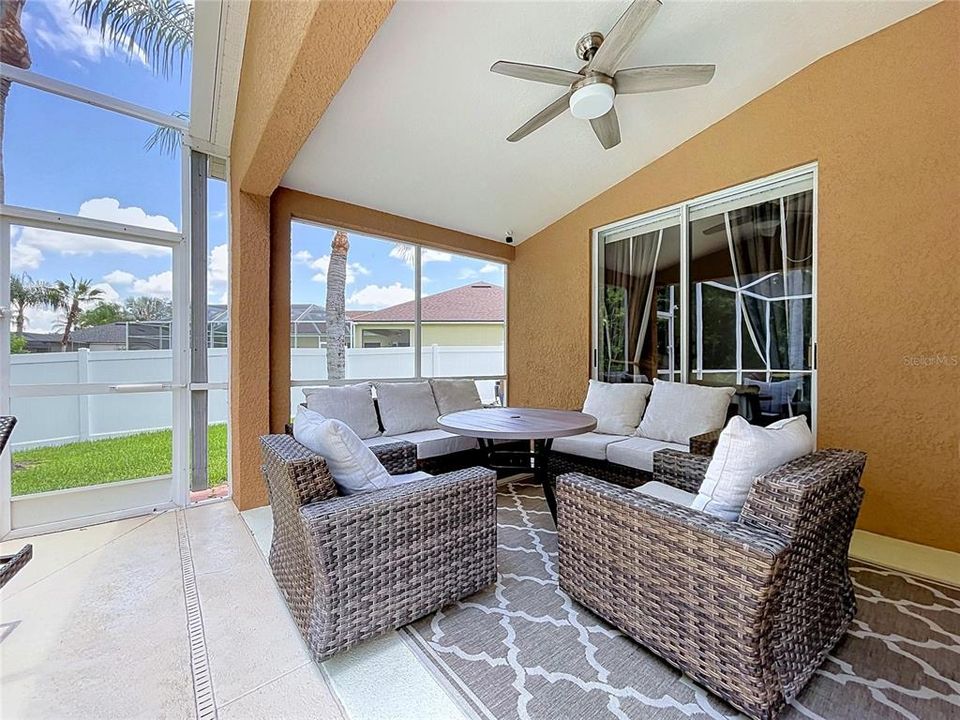 For Sale: $549,000 (4 beds, 2 baths, 2534 Square Feet)
