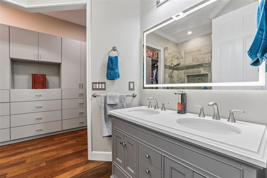 For Sale: $549,000 (3 beds, 2 baths, 2136 Square Feet)
