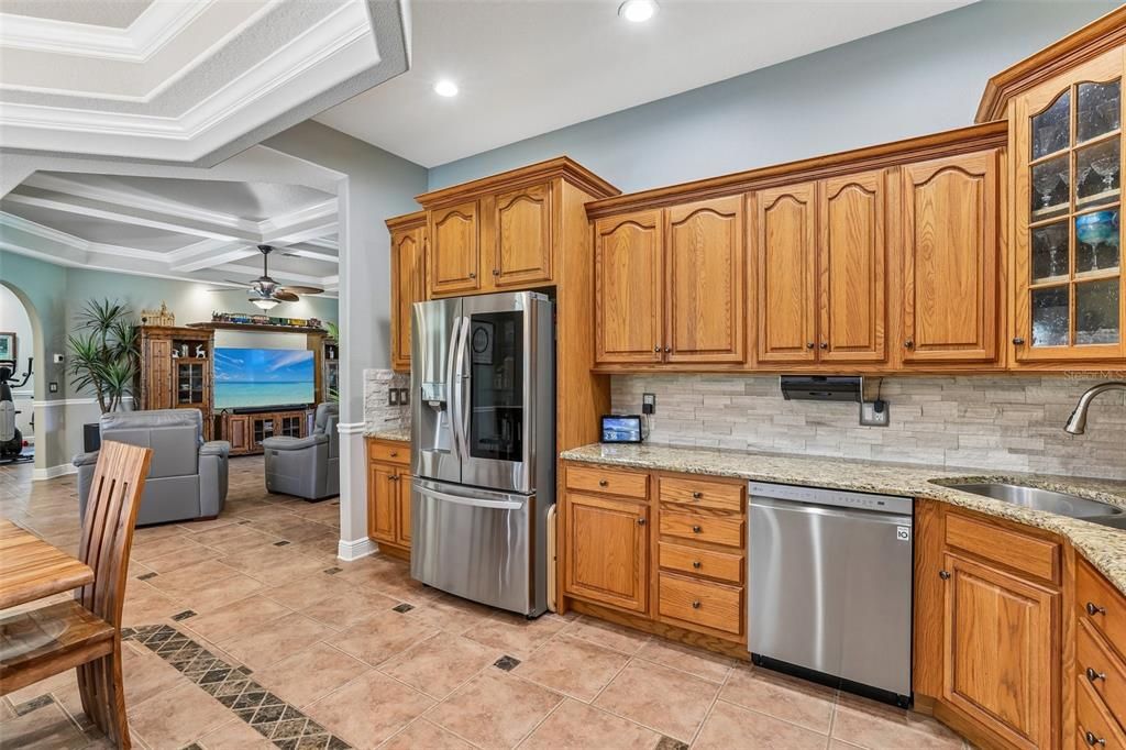 For Sale: $549,000 (3 beds, 2 baths, 2136 Square Feet)