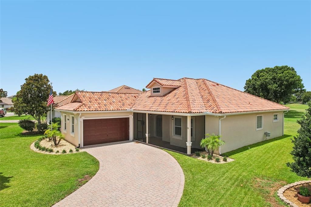 For Sale: $549,000 (3 beds, 2 baths, 2136 Square Feet)