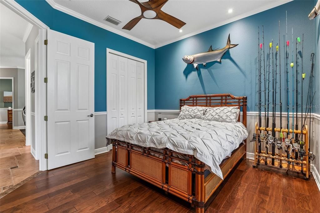 For Sale: $549,000 (3 beds, 2 baths, 2136 Square Feet)