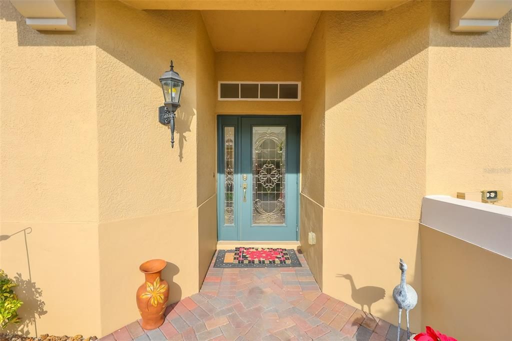 For Sale: $349,900 (3 beds, 2 baths, 1860 Square Feet)