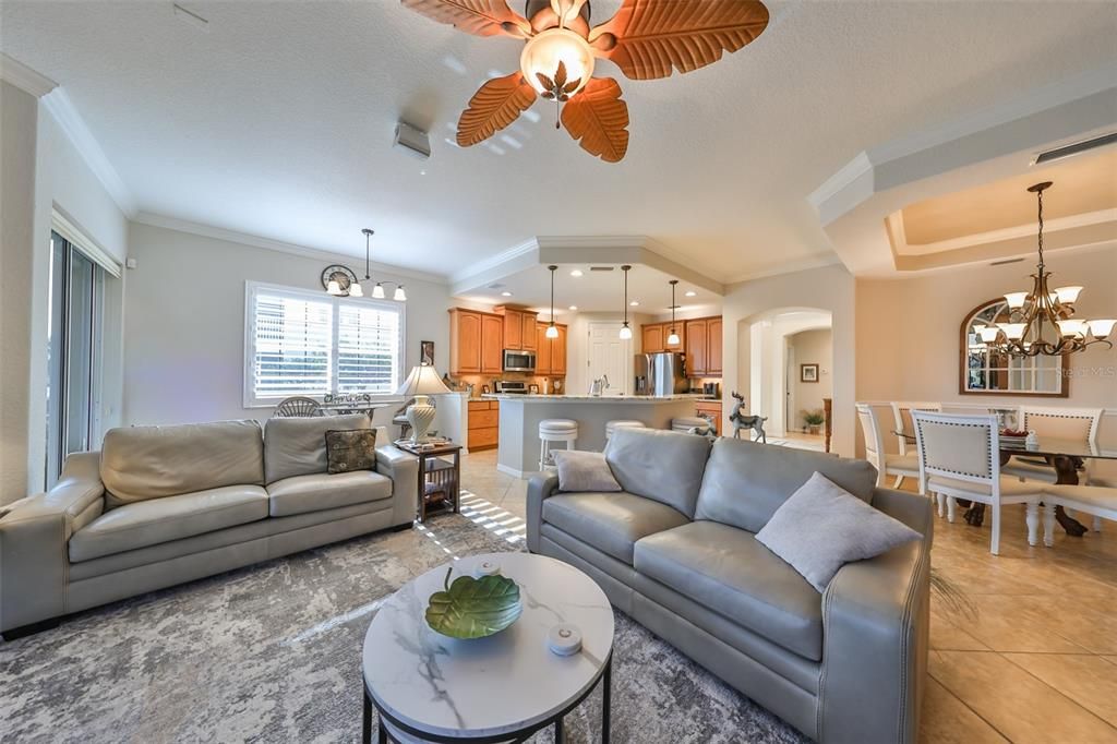 For Sale: $349,900 (3 beds, 2 baths, 1860 Square Feet)