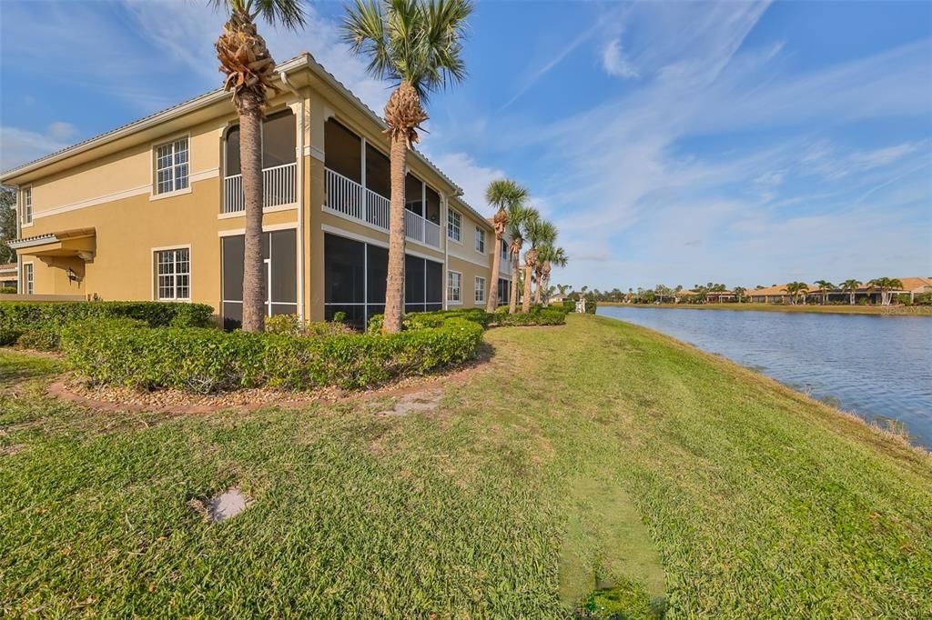 For Sale: $349,900 (3 beds, 2 baths, 1860 Square Feet)
