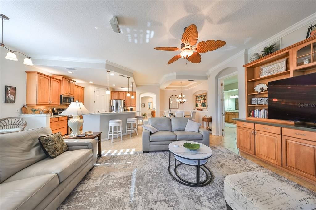 For Sale: $349,900 (3 beds, 2 baths, 1860 Square Feet)
