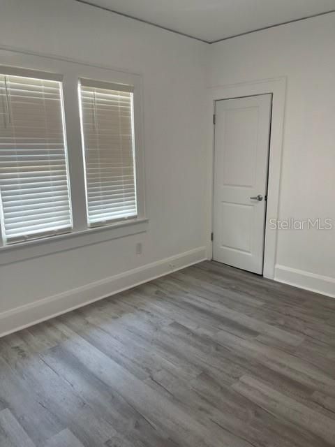 В аренду: $1,800 (2 спален, 1 ванн, 850 Квадратных фут)